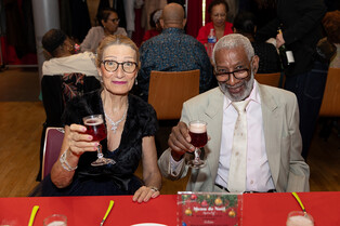 251212 Repas de Noël à l'espace Louise-Voëlckel