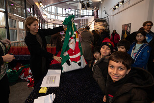 251217 Noël du CCAS à la salle Gérard-Philipe