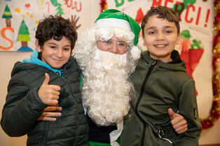 251210 Père Noël vert du Secours Populaire Français